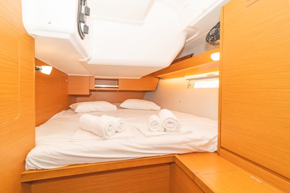 Image of Hierax yacht #3