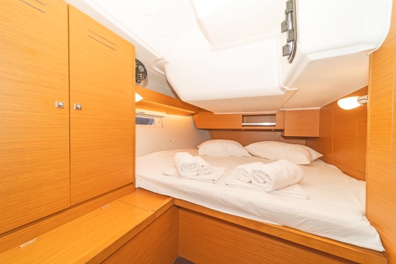 Image of Hierax yacht #4