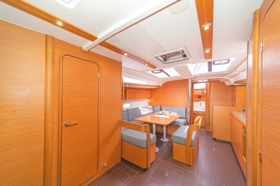 Image of Hierax yacht #9