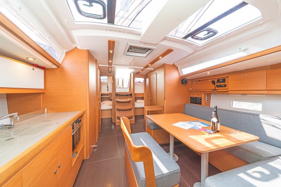 Image of Hierax yacht #10