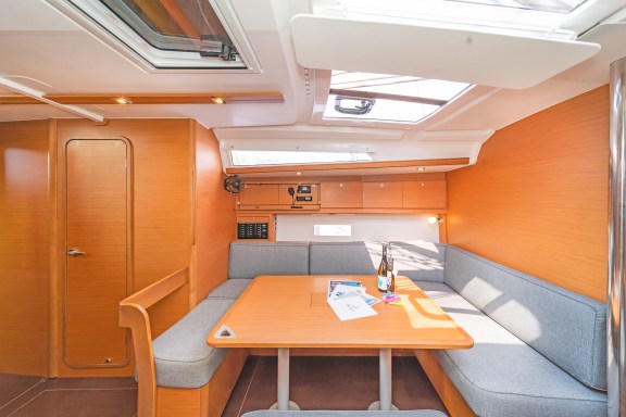 Image of Hierax yacht #11