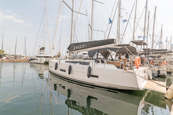 Image of Hierax yacht #16