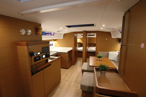 Image of Aqua Fun yacht #11