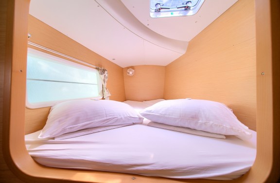 Image of Atenea yacht #24