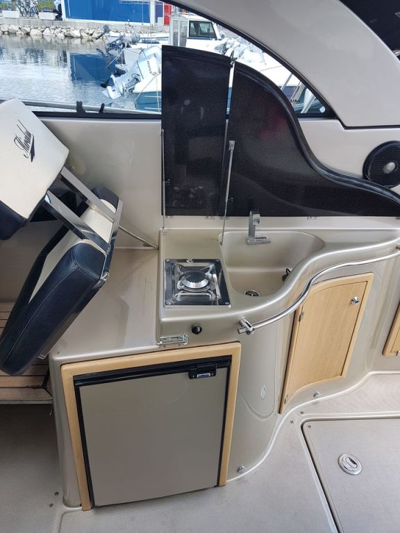 Image of Laura III yacht #8