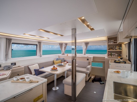 Image of Joansea (crewed) yacht #15