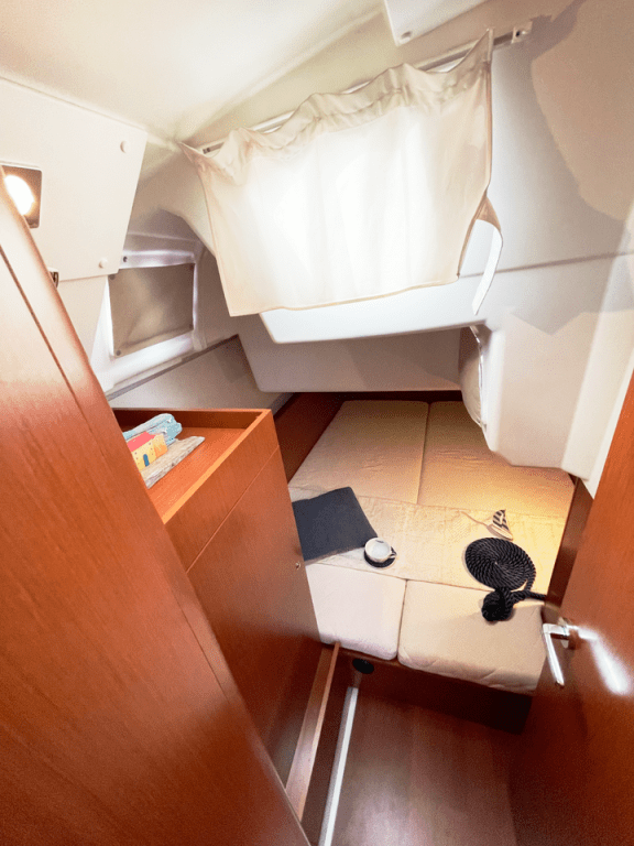 Image of Caroline yacht #9