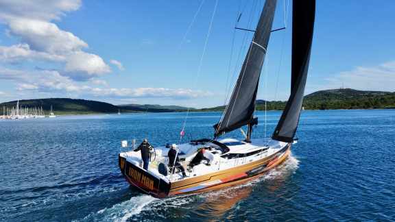 Image of Iron Man yacht #6