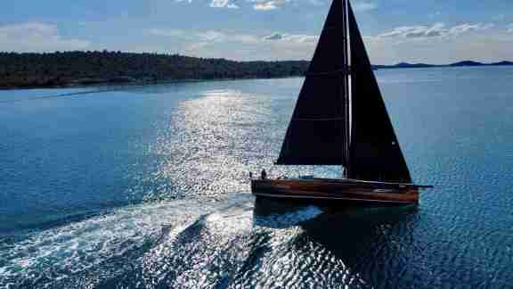 Image of Iron Man yacht #8