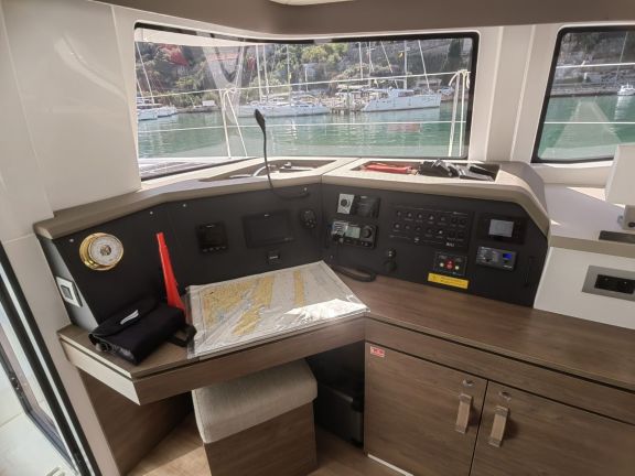 Image of MADAME BLACK yacht #5