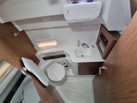 Image of Queen Korina yacht #18