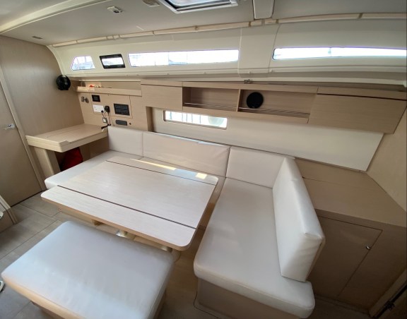 Image of La Mer yacht #10