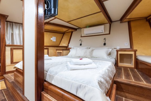 Image of Trebenna yacht #24