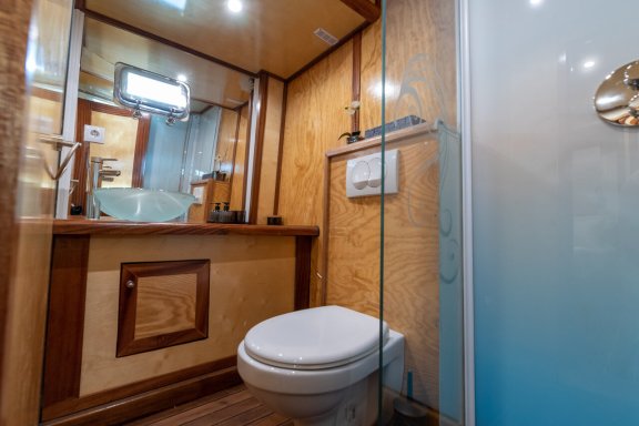 Image of Trebenna yacht #35