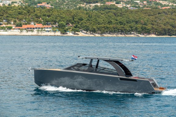 Image of Colnago 33 JG yacht #2