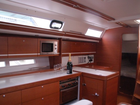 Image of Ambiente V yacht #8