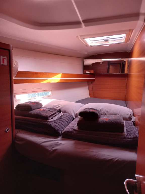 Image of Surprise yacht #10