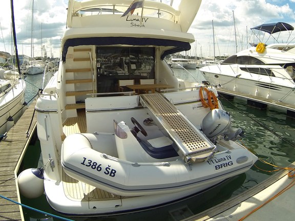 Image of Luna IV yacht #4