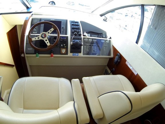 Image of Luna IV yacht #21