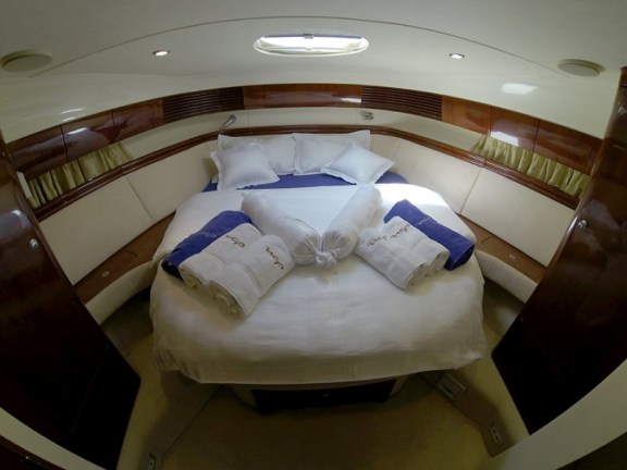 Image of Luna IV yacht #22