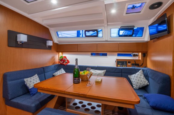 Image of Kalev yacht #7