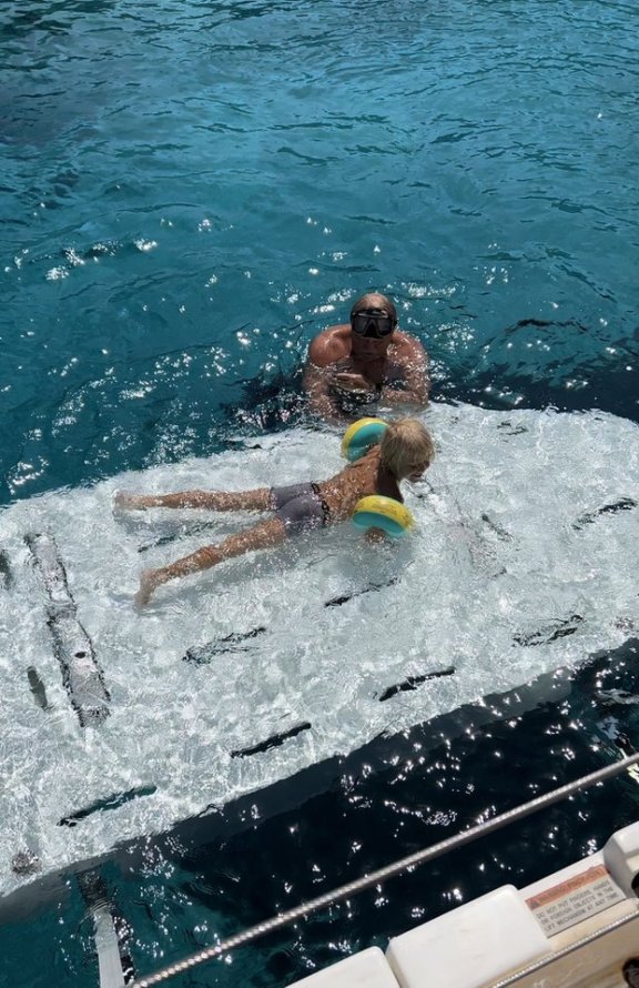 Image of Hakuna Matata yacht #19