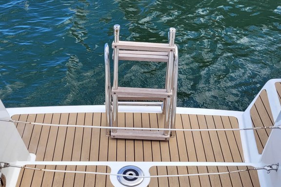 Image of Cat Tales yacht #7