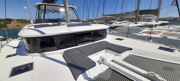 Image of Free Bird II yacht #5