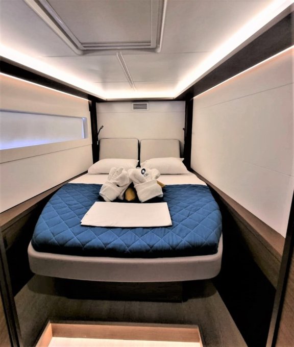 Image of Free Bird II yacht #13