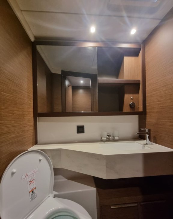 Image of Free Bird II yacht #17