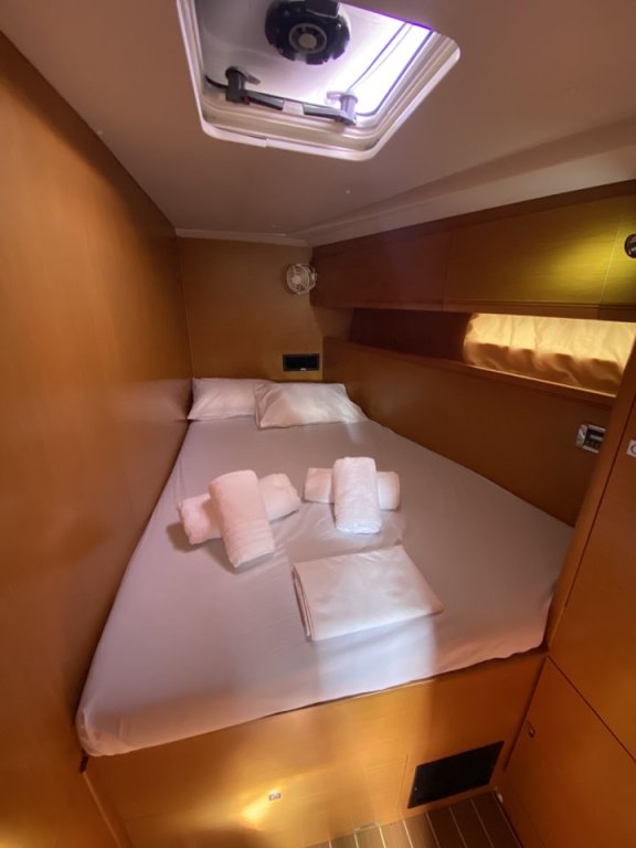 Image of Christianna 12 yacht #18