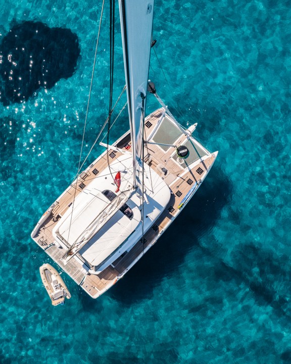 Image of White Caps yacht #4