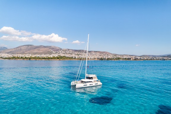 Image of White Caps yacht #6