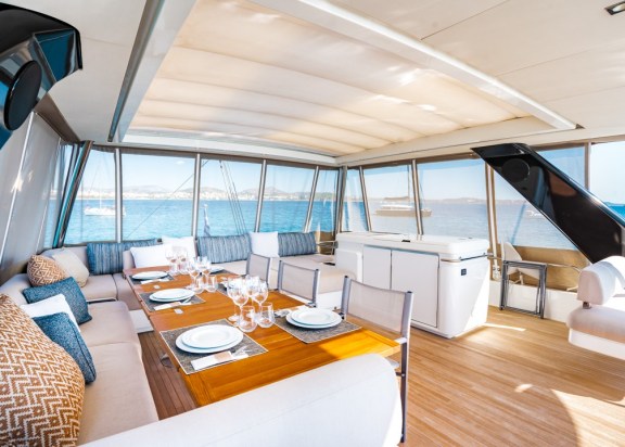 Image of White Caps yacht #10