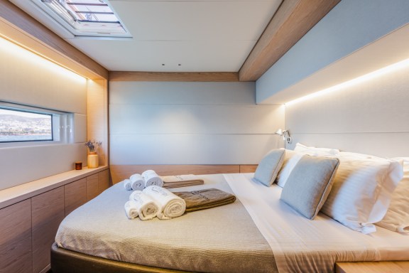 Image of White Caps yacht #14