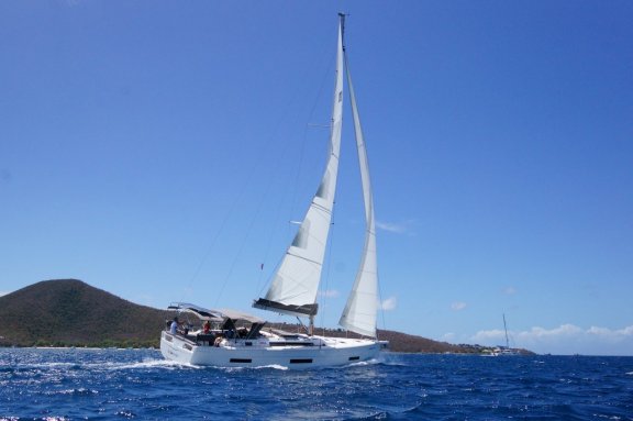 Image of Fat Bottom Girl yacht #9
