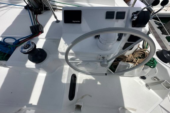 Image of Miro Bot yacht #4