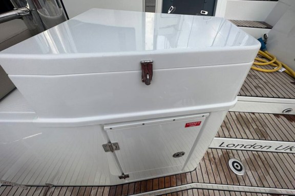 Image of Miro Bot yacht #6