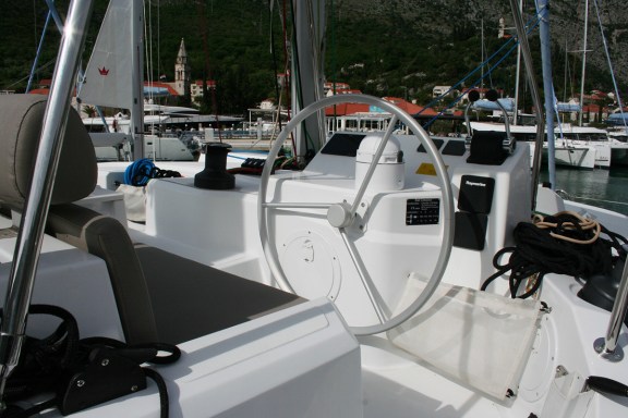 Image of Family 257 yacht #9