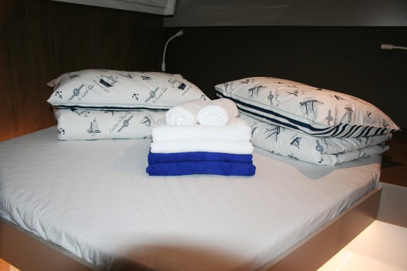 Image of Family 257 yacht #25