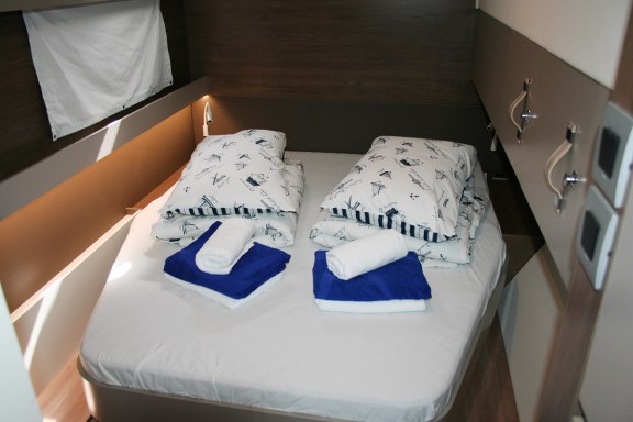 Image of Family 257 yacht #27