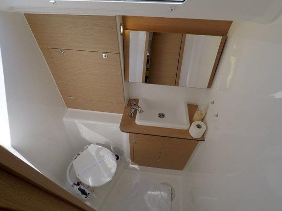 Image of Avalon II yacht #20