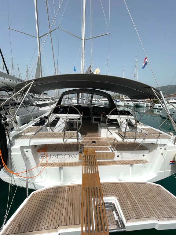 Image of Shadow of the wind yacht #6