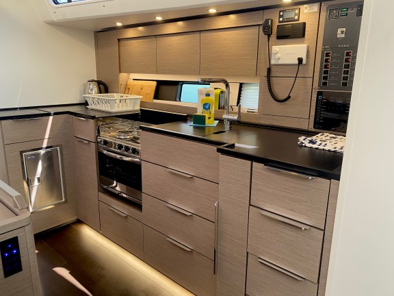 Image of Shadow of the wind yacht #12