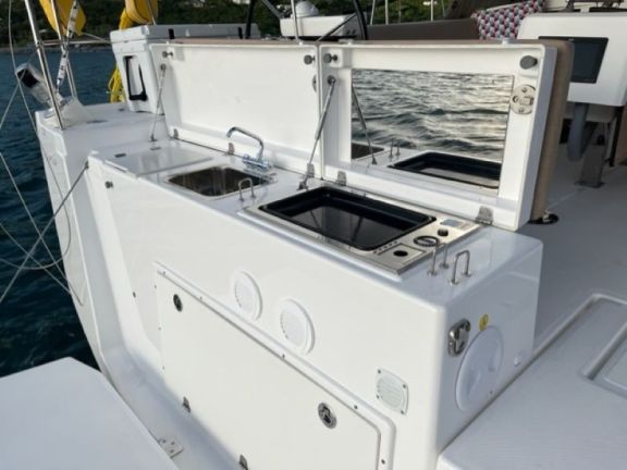 Image of Hoosier Lady yacht #17