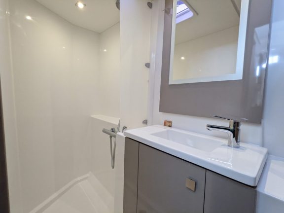 Image of Hoppy Choppy yacht #12