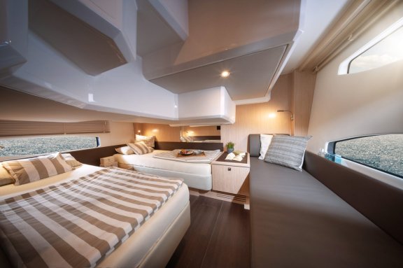 Image of Tokyo yacht #16