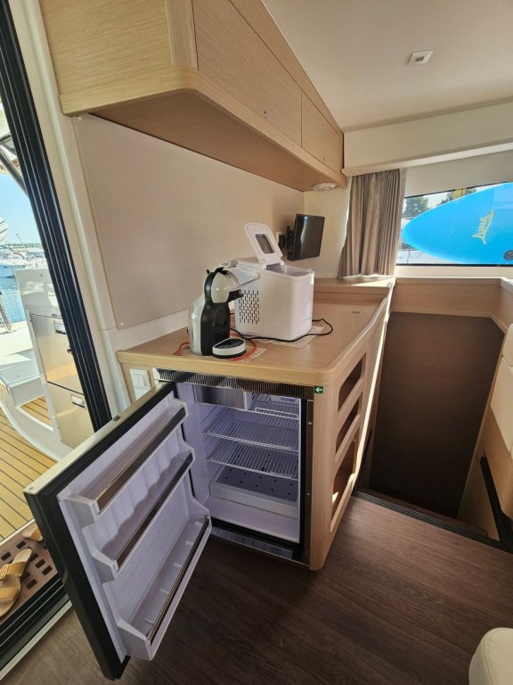 Image of Azzuro yacht #6