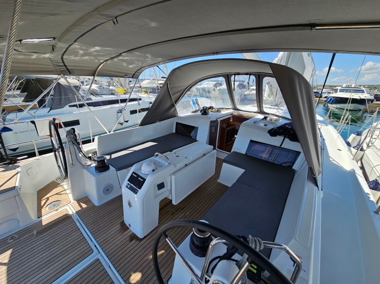 Image of Luna yacht #4