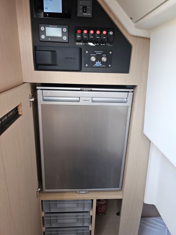 Image of Sierra yacht #10